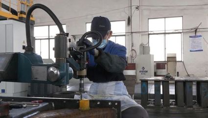 博望区千方百计扶持企业稳岗稳产