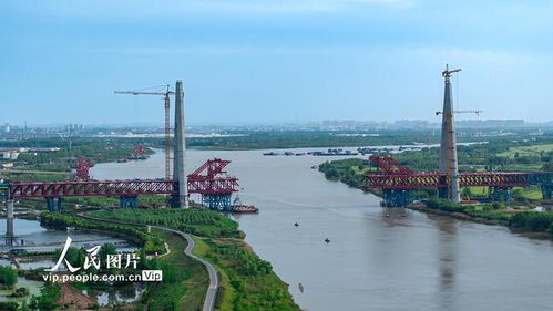 安徽马鞍山 巢马铁路马鞍山公铁两用长江大桥建设忙